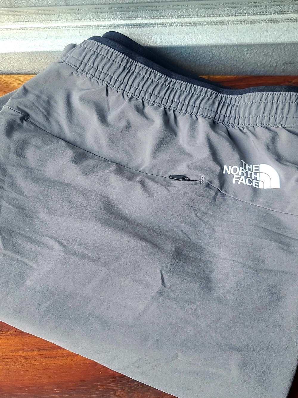 The North Face Men's Large Gray Active Shorts